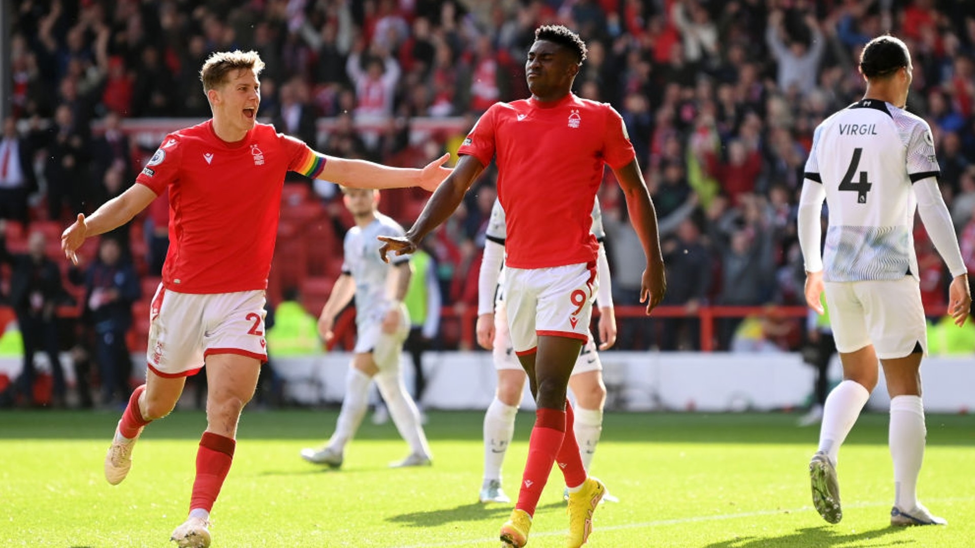 其强壮与无 其强壮与无